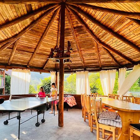 Casa Preto E Branco Ξενοδοχείο Moieciu de Jos Εξωτερικό φωτογραφία