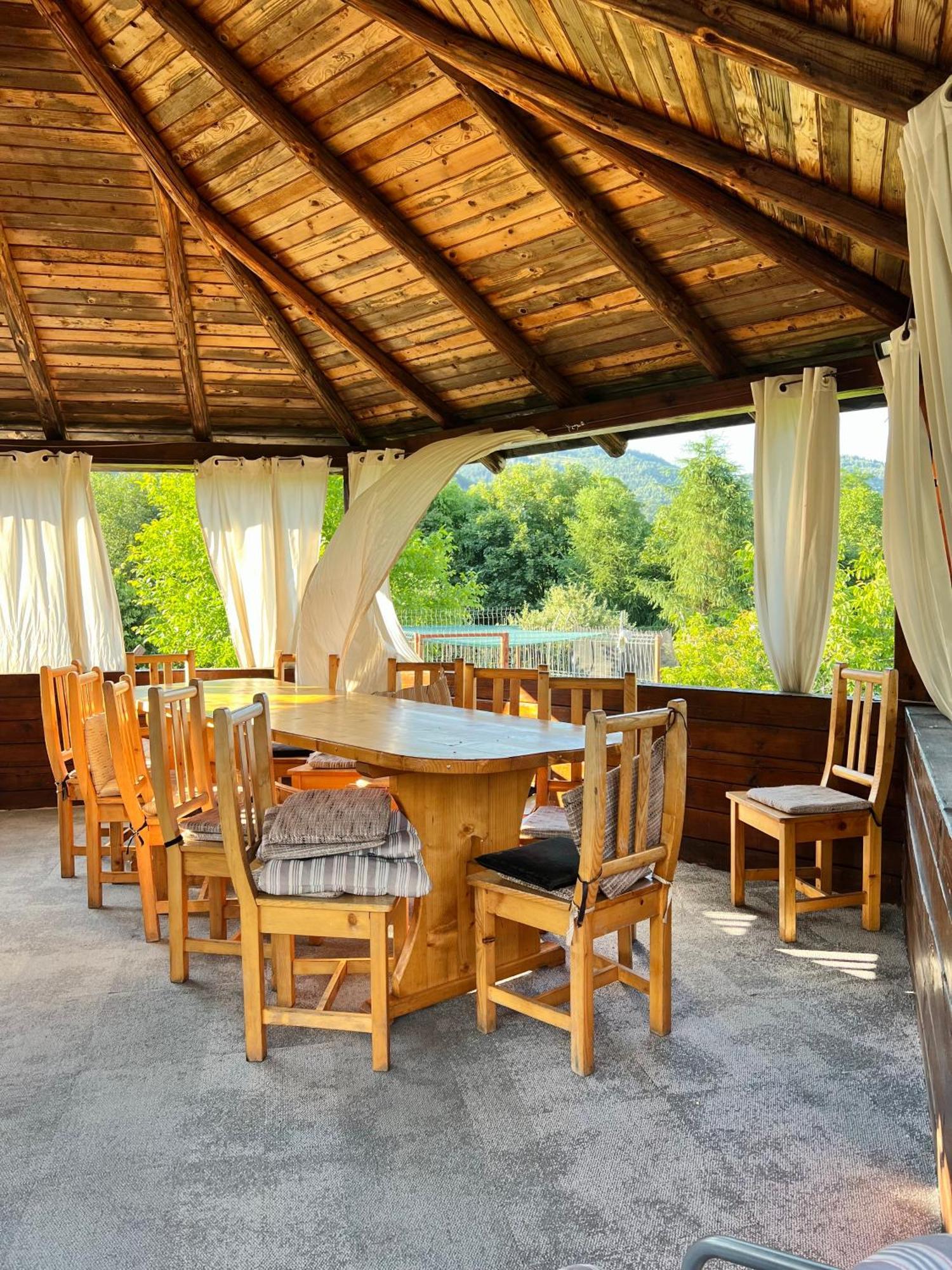 Casa Preto E Branco Ξενοδοχείο Moieciu de Jos Εξωτερικό φωτογραφία