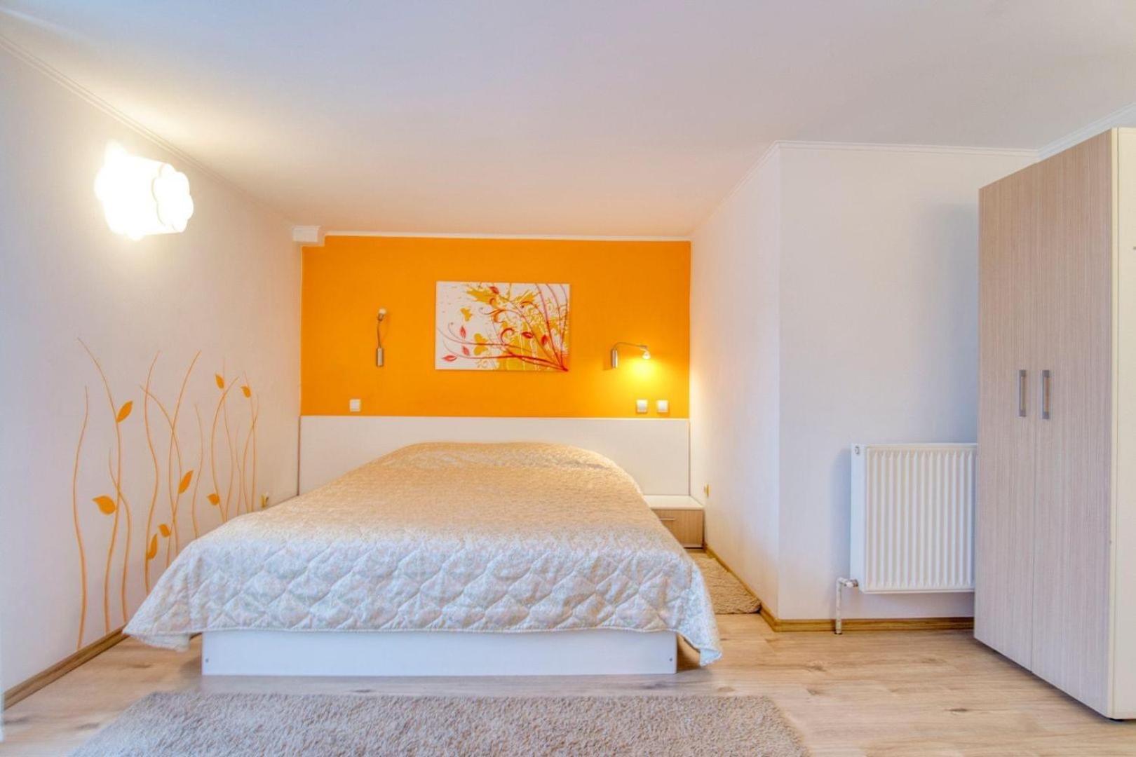 Casa Preto E Branco Ξενοδοχείο Moieciu de Jos Εξωτερικό φωτογραφία