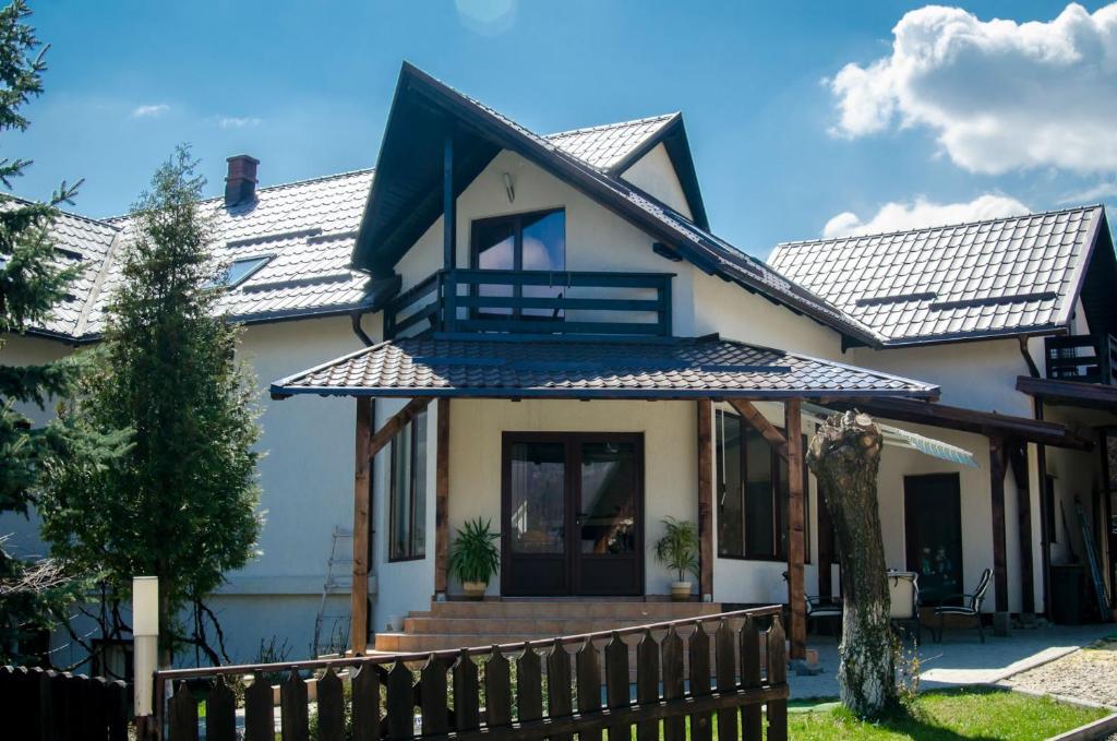 Casa Preto E Branco Ξενοδοχείο Moieciu de Jos Εξωτερικό φωτογραφία